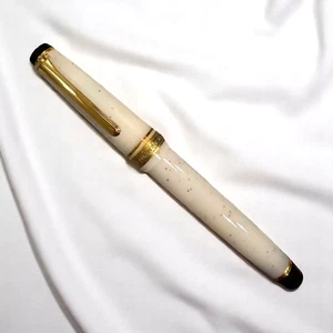 Sailor Shikiori Yukitsubaki Fountain Pen H-MF Nib 14K 11-1221-410 Japan - Picture 1 of 6