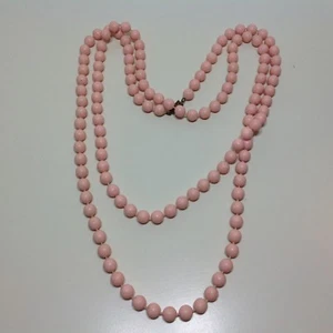 Grandma's Jewelry ~ Vintage Peach Beaded Long Necklace 50" - Picture 1 of 2
