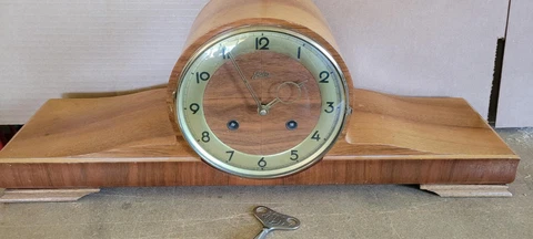 Bracket Mantel Shelf JUBA Clock Vintage Design Retro 8 day, With Key, REPAIR Cover