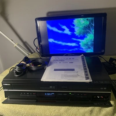 Toshiba DVR620KU DVD Recorder VHS Player VCR Combo HDMI Remote - Image 1 of 4