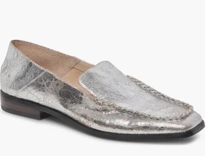 Dolce Vita Beny Damen-Loafer flache Schuhe Größe 8,5 strukturiertes silbernes Leder Slipper - Bild 1 von 10