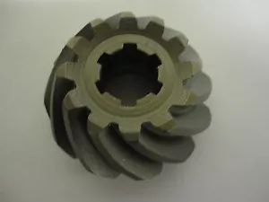 57311-94310 Pinion Gear DT40K - Foto 1 di 1