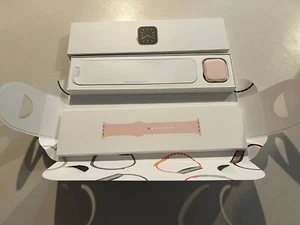 Apple Watch Series6 44mm GPS Rose Gold Aluminum Smartwatch - Photo 1 sur 7