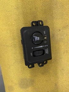 02-05 Dodge Ram pick up Headlight Lamp Fog Dimmer Switch Control OEM W/Fogs - Picture 1 of 3