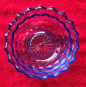 Indiana Glas Whitehall Fostoria Kubistisch Hellblau Süßigkeiten 🍬 Schale ohne Deckel - Bild 1 von 4