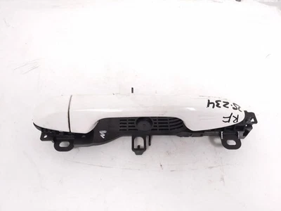 Ручка внешней двери переднего пассажира Toyota Tacoma 2019-2023 годов выпуска 69201-04020 *белая - Изображение 1 из 4