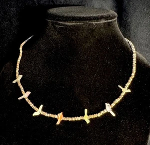 Collana Vintage Nativi Americani Zuni Bird Fetish Perline Chiusura a Vite - Foto 1 di 6
