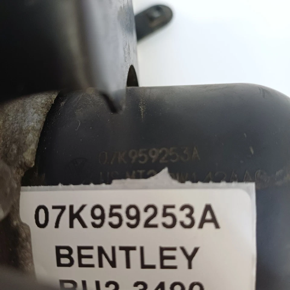 Bomba de inyección de aire secundaria derecha Volkswagen Jetta 2005-2014 07K959253A Foto 1 de 4