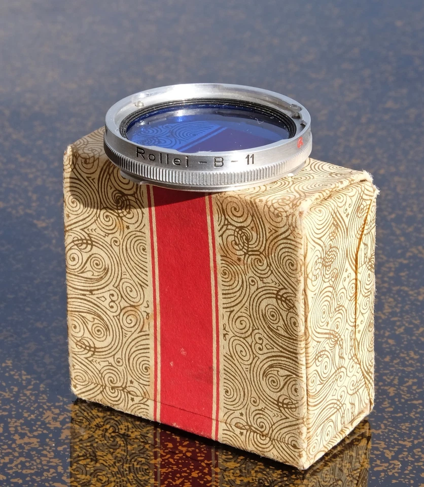 Rollei Color Conversion B-11 blue filter, F/3.5, Tessar-Triotar-Xenar - Image 1 of 4