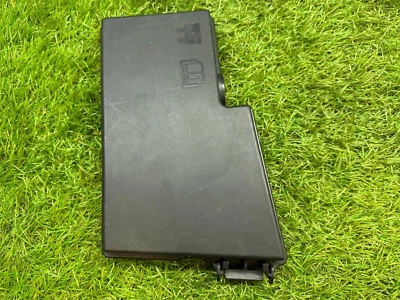2007-2009 MAZDA SPEED 3 ENGINE FUSE BOX LID OEM BBM6-66-760 - Image 1 of 4