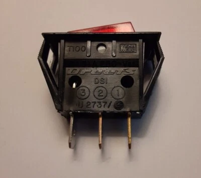 Dreefs Illuminated Rocker Switch - SPST - 125V 25A -Lighted RED - Snap in