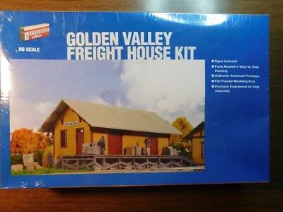 WALTHERS CORNERSTONE SERIES GOLDEN VALLEY FREIGHT HOUSE KIT 933-3533 HO SCALE - Image 1 of 4