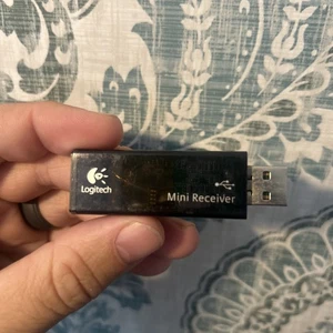 LOGITECH C-UAK42 CONEXIÓN SEGURA USB INALÁMBRICO MINI RCVR MX DONGLE T2 - Imagen 1 de 3