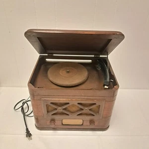 Vintage Silvertone Tube Radio & Turntable Wood Case Power Tested - Picture 1 of 19