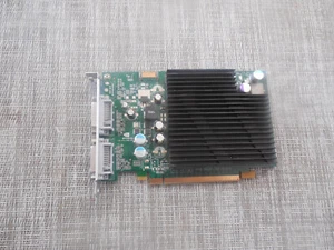 08G17010880 - nVidia GeForce 7300 GT 256MB GDDR DVI/DVI PCI Express Video Graphi - Picture 1 of 3