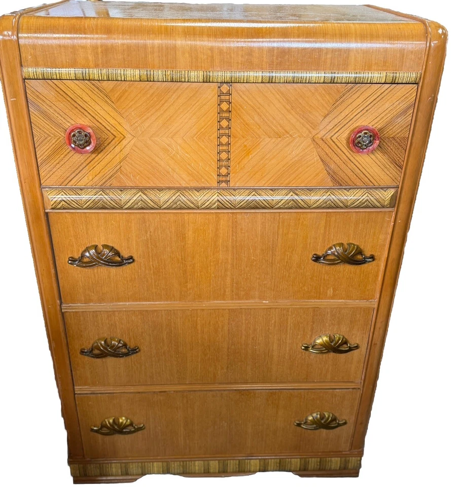 👀Conjunto de quarto cachoeira década de 1940 CAMA COMPLETA, CÔMODA, PENTEADEIRA, ESPELHO, CADEIRA - Imagem 1 de 4