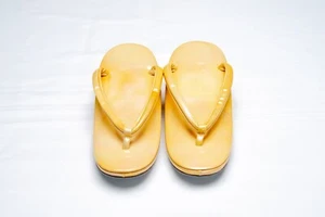 DEAR VANILLA AUTHENTIC JAPANESE VINTAGE ZORI KIMONO SANDALS 23.5cm US SIZE 6.5 - Picture 1 of 7