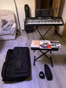 Yamaha PSR E-443 - 61 Tasten Keyboard  - Bild 1 von 4