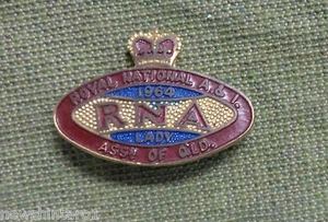 #D293. 1964 RNA ROYAL NATIONAL ASSOCIATION QUEENSLAND BADGE, LADY #1227 - Bild 1 von 1