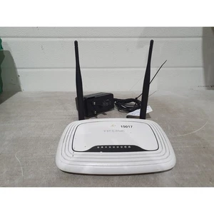 TP-Link TL-WR841N Wireless N Router White 300Mbps 4x Ethernet - Picture 1 of 10