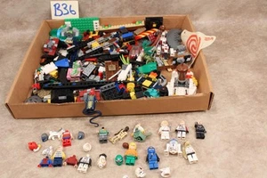 B36B VINTAGE LEGO KONVOLUT STAR WARS FIGUREN TEILE UND MEHR - Bild 1 von 1