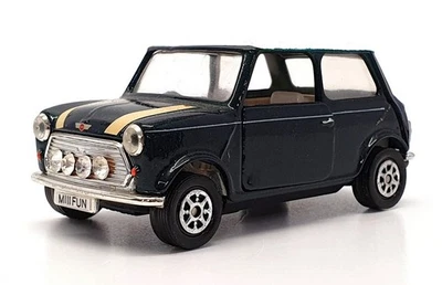 Corgi 1/36 Scale C3min6 - Mini Reworked Conversion - Green/White - Image 1 of 4