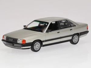 Audi 100 C3 1990 silver metallic diecast modelcar 940015202 Maxichamps 1:43 - Picture 1 of 4