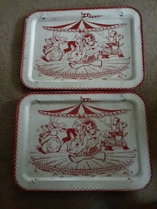 Lavada Vintage Metal TV Tray Red White Carousel Merry-Go-Round Set Of 2 - Picture 1 of 4