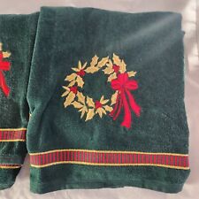 2 Gold Holiday Wreath Bath Towels Green Christmas Bathroom Cotton USA by Santens