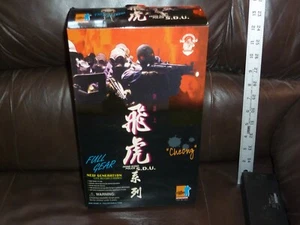 CHEONG HONG KONG POLICE SDU 1999 DRAGON FIGURES SOME YELLOWING INSIDE - Picture 1 of 10