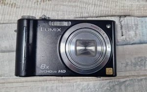 Panasonic Lumix DMC-ZX1 Digital Camera Black SEE DESCIPTION Battery Cover Snaped - Picture 1 of 9