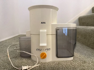 Exprimidor AEG ESF 103 Tipo E EM 0024 - 230V ~50 Hz - 200W - Hecho en Alemania Foto 1 de 4