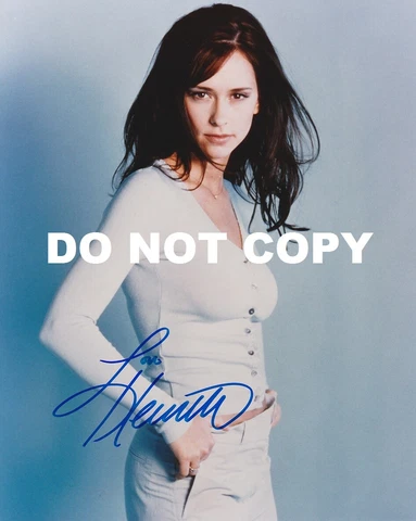JENNIFER LOVE HEWITT 8x10 Photo Hand Signed Autograph COA Sweater Photograph Cover