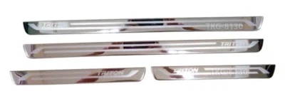 Placa de desgaste de umbral de 4 puertas para camioneta mitsubishi l200 triton 2015-2018 Foto 1 de 2