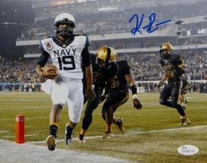 Keenan Reynolds Autographed Navy Midshipmen 8x10 Against Army Photo- JSA W Auth - Imagen 1 de 6