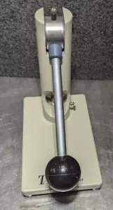 TA 900680.902 Instruments Sample Encapsulation Press - Picture 1 of 4