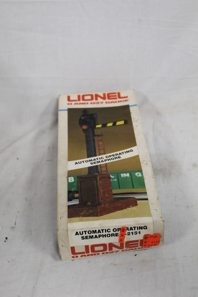 LIONEL SEMAPHORE SIGNAL TRACK SIDE ACCESSORY 6-2151 O GAUGE O/27 (B-2) - Image 1 of 3