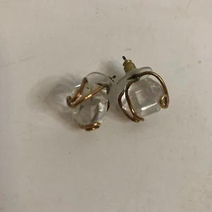 vintage clear glass earings.  - Picture 1 of 3