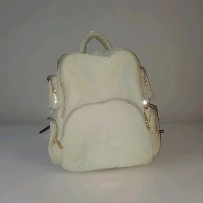 Рюкзак Isaac Mizrahi зеленый с несколькими карманами и чехлом для ноутбука   - Изображение 1 из 4