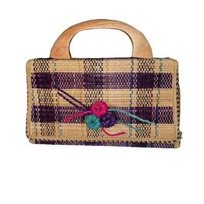Mini bolso de mano vintage de paja púrpura y natural con asas de madera  Foto 1 de 4