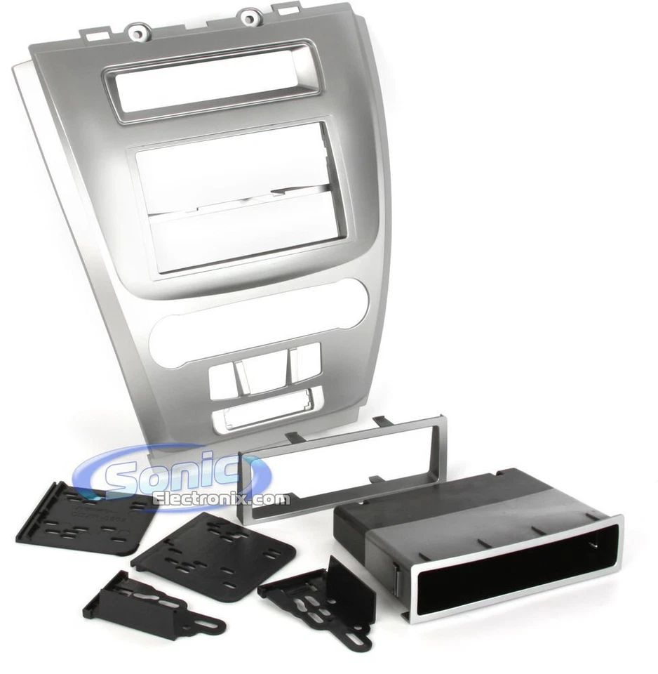 Kit de tablero de instalación Metra 99-5821S plateado 1/2 DIN para Ford Fusion 2010-2011 Foto 1 de 4