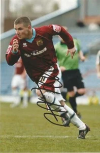 BURNLEY: ALEX MacDONALD SIGNED 6x4 ACTION PHOTO+COA - Picture 1 of 1