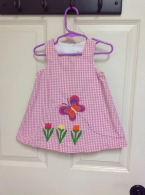 GIRL'S SOPHIE ROSE PINK, WHITE SLEEVELESS DRESS W/FLOWERS BUTTERFLY APPS SZ 18M - Image 1 of 4
