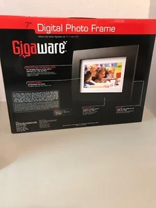 Gigaware 7"  Photo High-Resolution Black Wood Frame SD, MS, MMC, xD Slots - Picture 1 of 4