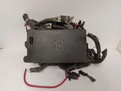 Fuse Box Engine Fits 06 ENVOY 1976160 - Image 1 of 4
