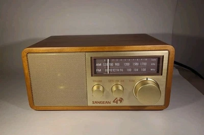 Radio de mesa AM/FM Sangean WR-11SE edición 40 aniversario 2015 Foto 1 de 4