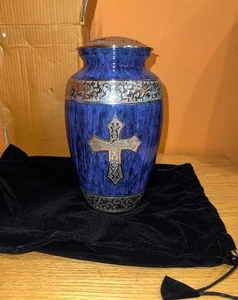 Lila Liebe Christi Einäscherung Urne für menschliche Asche, Erwachsene, Handarbeit Kreuz - Bild 1 von 2
