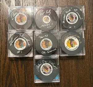 Chicago Blackhawks Autographed Puck Lot - Picture 1 of 1