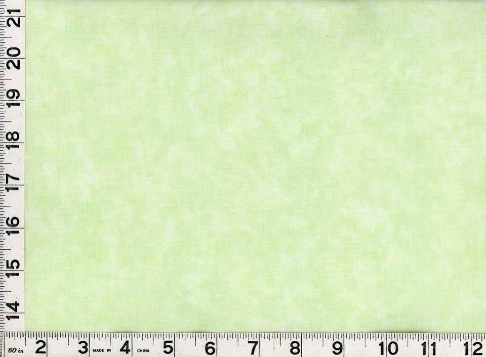Tela de costura y acolchado licuadora verde primavera muy ligera 1 yarda #2287y Foto 1 de 1