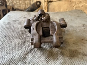 2017 VOLKSWAGEN PASSAT B8 DRIVER SIDE REAR ELECTRIC BRAKE CALIPER 3Q0615406 - Picture 1 of 4